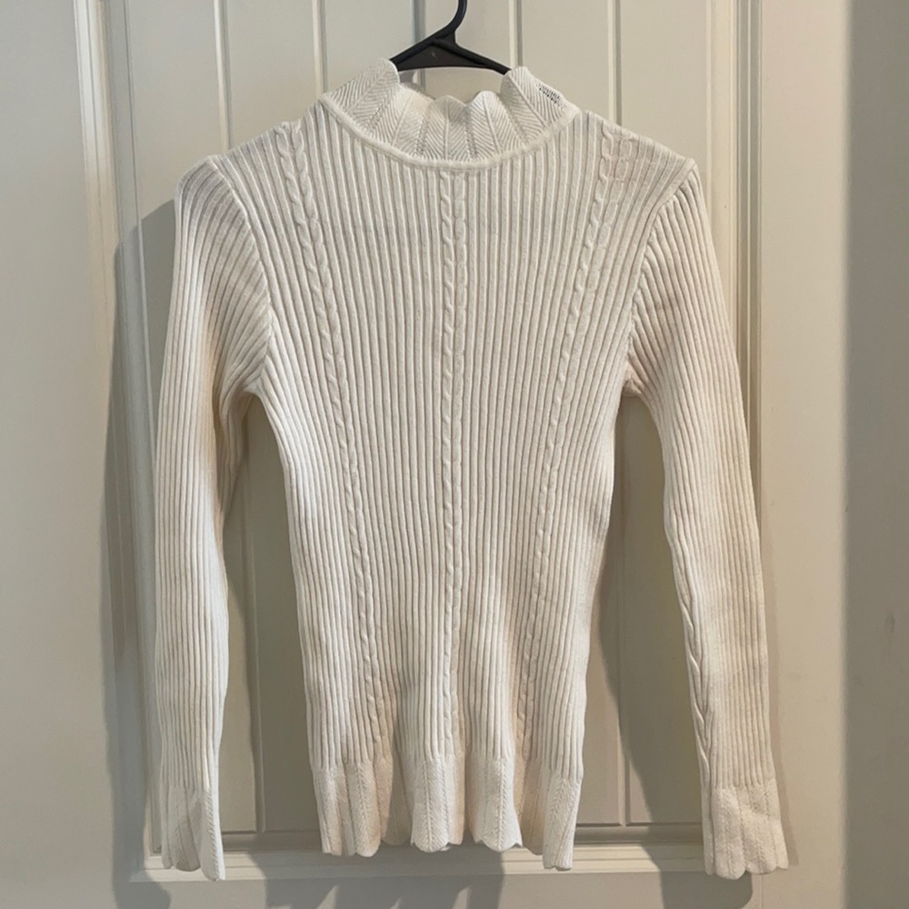 Turtle neck white top